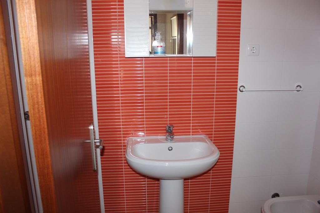 Hospedaria A Primorosa Nazaré Habitación foto